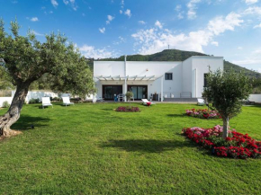 Holoiday Home in Cefalu with Terrace